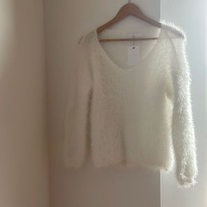 White fuzzy Oak + Fort sweater Size Small